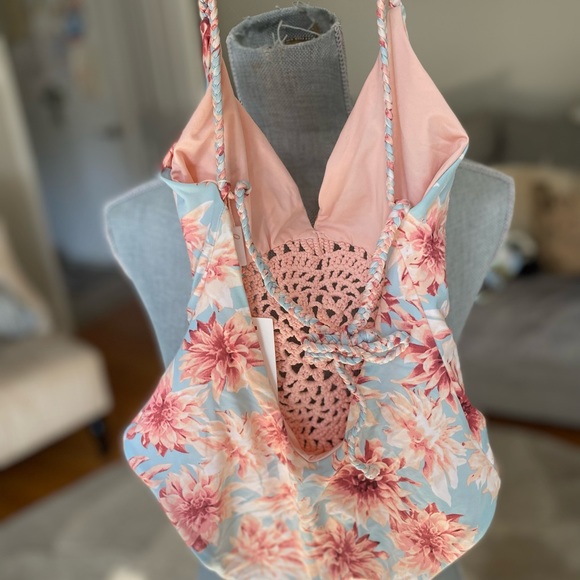 Frankie’s Bikinis One Piece - Picture 9 of 10